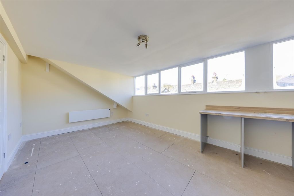 Additional image 21 of 3 bed flat for saleNewchurch Road, Bacup, Rossendale OL13