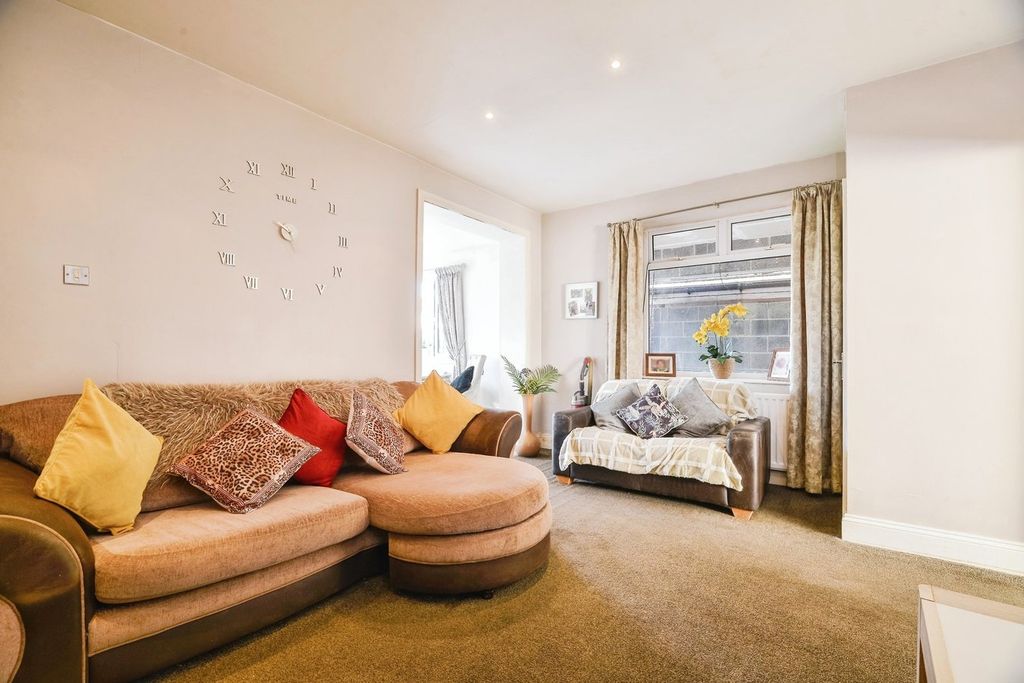 Additional image 5 of 4 bed semi-detached house for saleGrosvenor Road, Billingham TS22