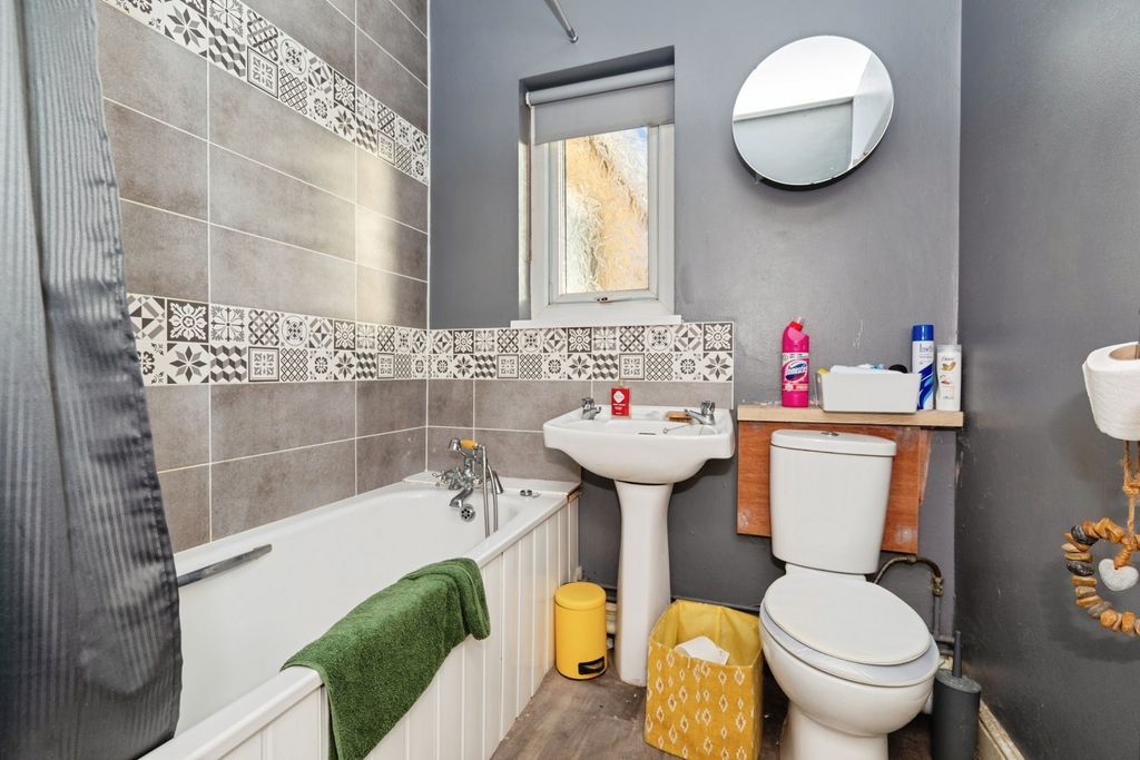 Additional image 17 of 3 bed end terrace house for saleNew Dock Road, Llanelli, Carmarthenshire SA15