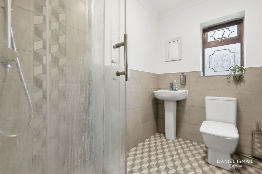 Additional image 31 of 8 bed detached house for saleWelbeck Drive, Langdon Hills, Basildon SS16