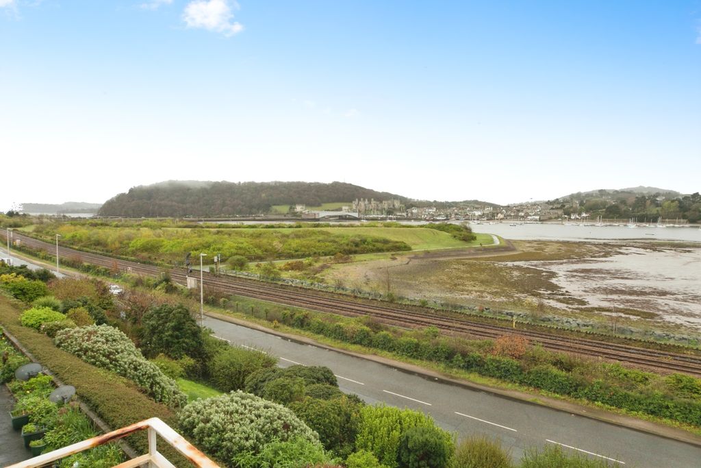 Additional image 13 of 2 bed flat for saleWarren Drive, Deganwy, Conwy LL31