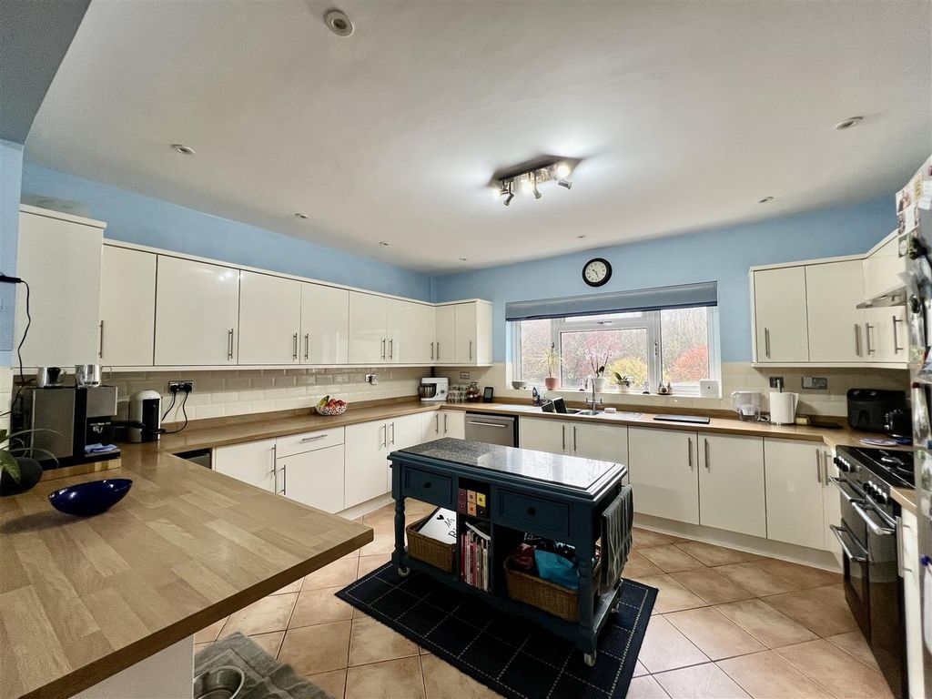 Additional image 3 of 3 bed detached house for saleDyffryn Road, Ammanford SA18