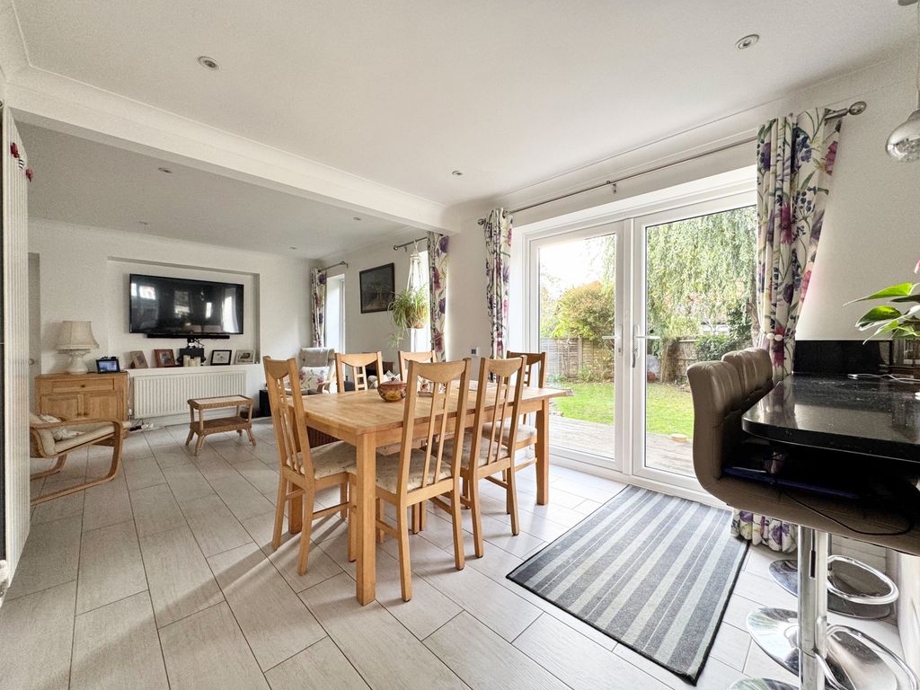 Additional image 5 of 4 bed detached house for saleMandelyns, Northchurch, Berkhamsted HP4