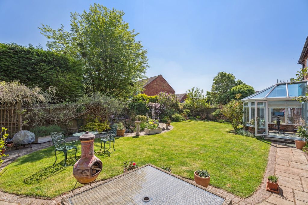 Additional image 15 of 4 bed detached house for saleThe Glebe, Weston Turville HP22