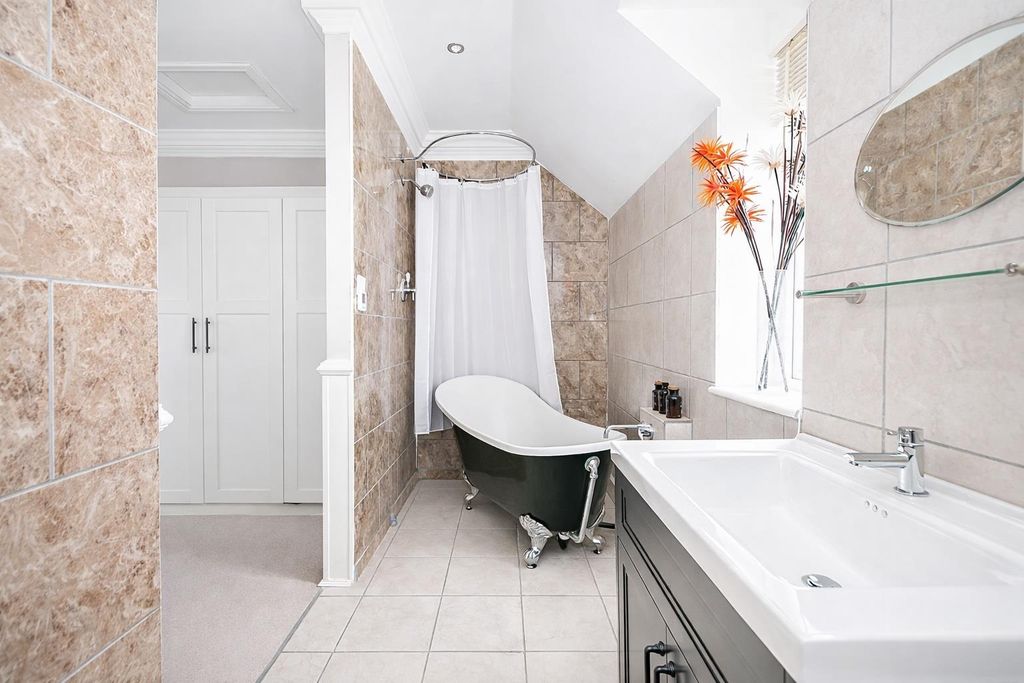Additional image 10 of 4 bed detached house for saleThe Rockeries, 16 New Walk, Beverley HU17