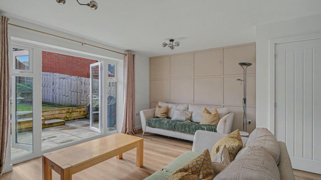 Additional image 5 of Hawthorn Way, Birmingham, B38 9AT