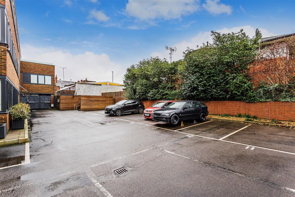 Additional image 15 of 1 bed flat for saleThe Street, Ashtead KT21