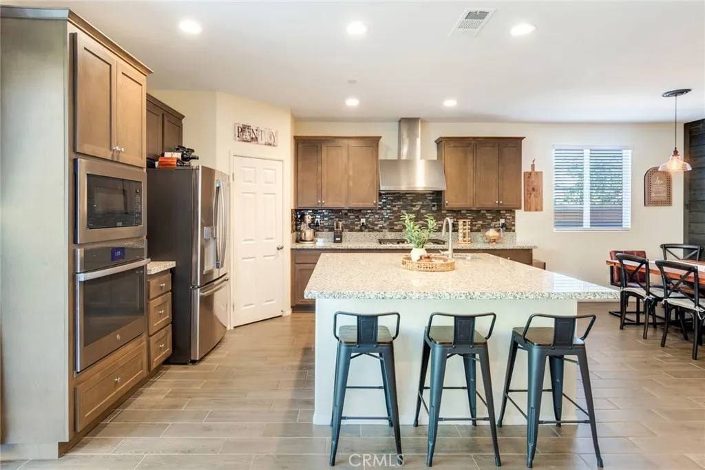 Additional image 9 of 17024 Red Tail Lane, Fontana, CA 92336