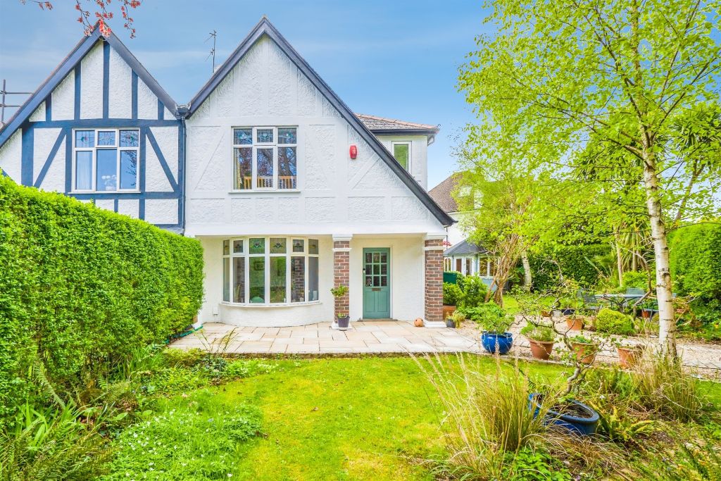 3 bed semi-detached house for saleHighfields, Cardiff CF5