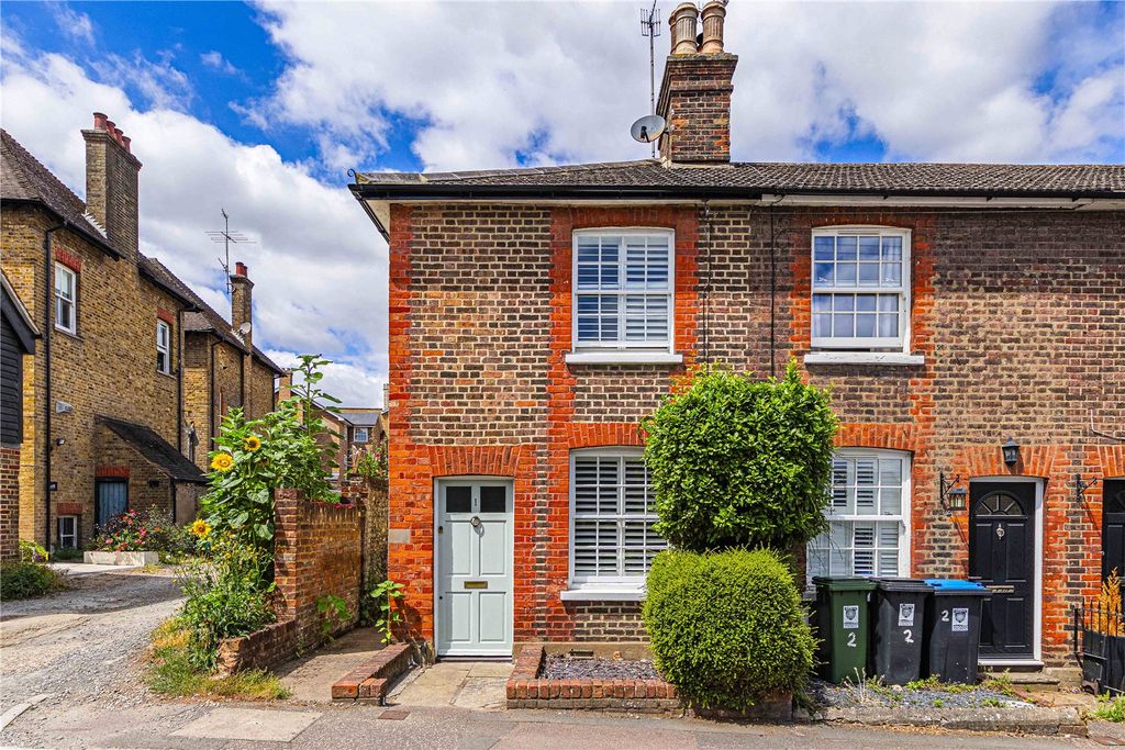 Additional image 14 of 2 bed end terrace house for saleManor Street, Berkhamsted, Hertfordshire HP4