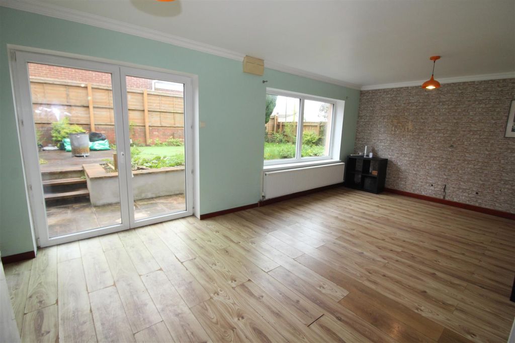 Additional image 7 of 4 bed end terrace house for saleElm Court, Newbridge, Newport NP11
