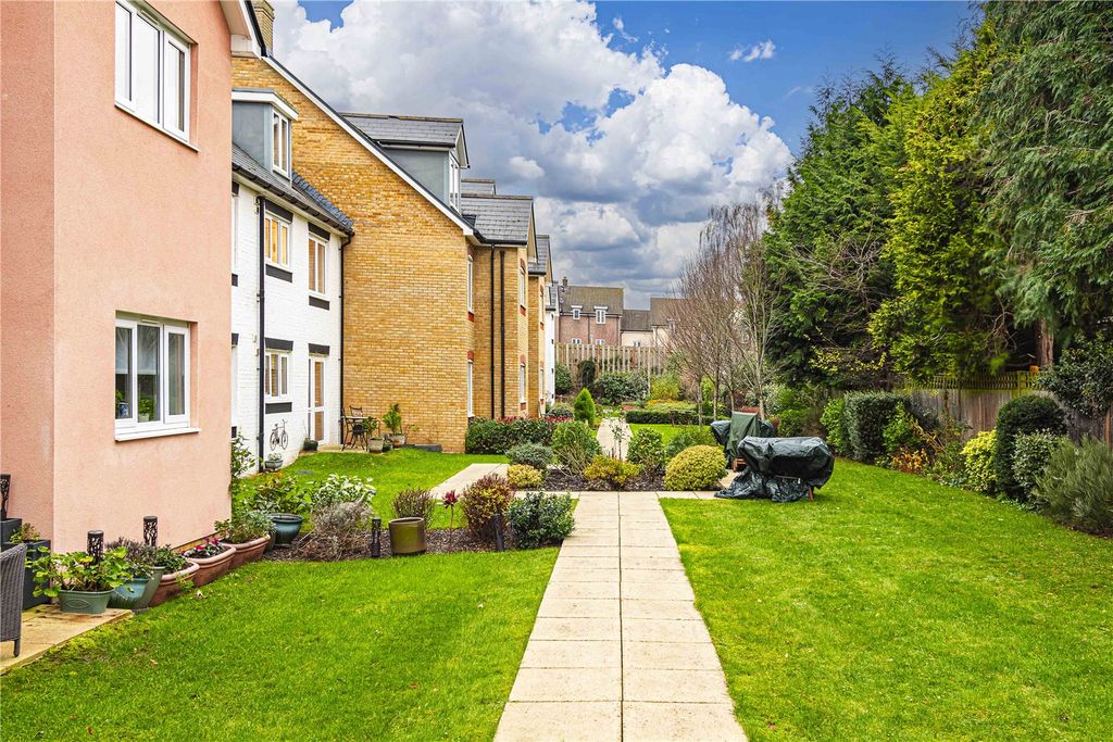 Additional image 16 of 2 bed flat for saleHigh Street, Berkhamsted, Hertfordshire HP4