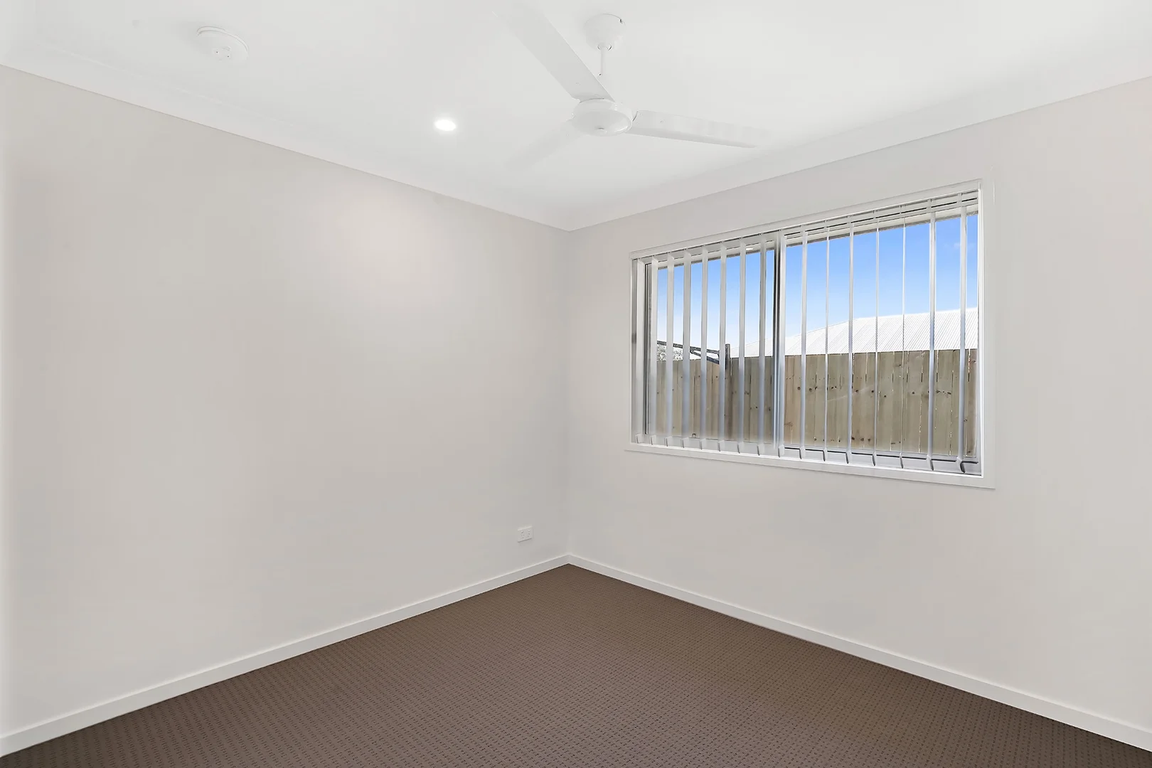 Additional image 11 of 14 Daintree Court, Park Ridge QLD 4125