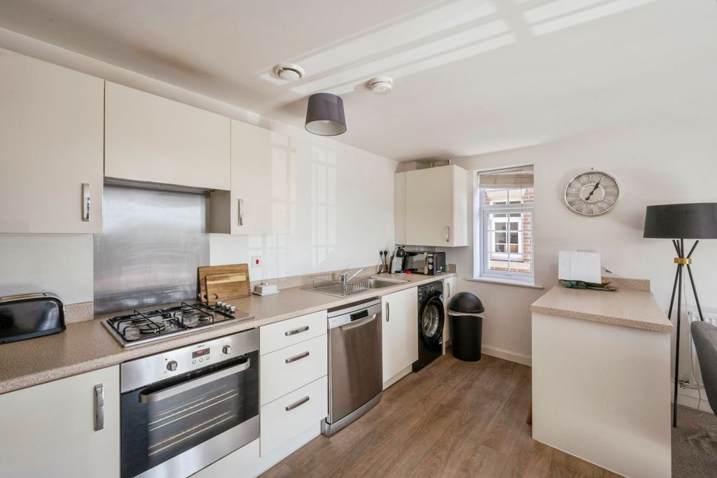 Additional image 6 of 1 bed flat for saleRosso Close, Doncaster, South Yorkshire DN4