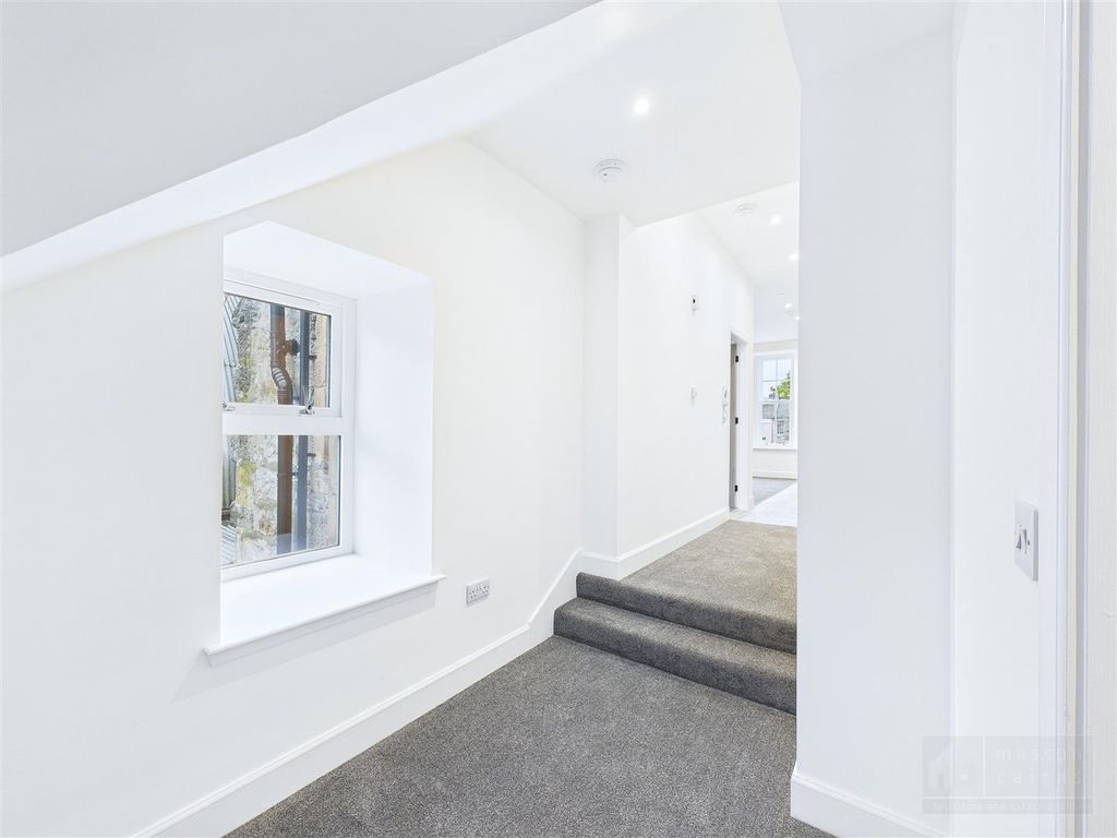 Additional image 10 of 2 bed flat for saleGarden Apartment 4, Stonefield House, The Square, Grantown On Spey PH26
