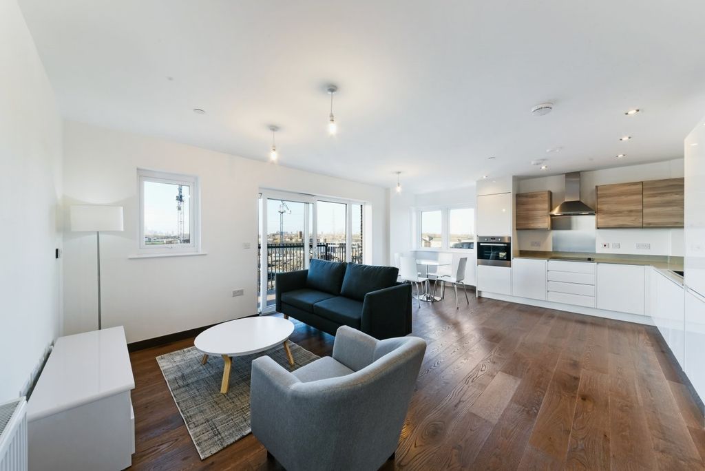 2 bed flat for saleSharleston Court, Abbey Road, Barking, London IG11