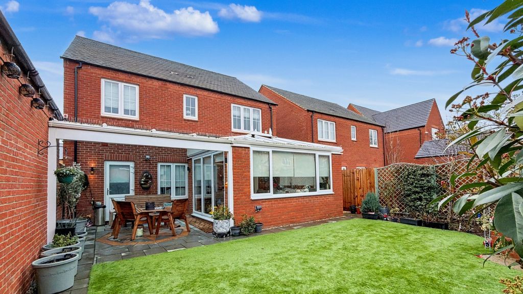 Additional image 9 of 4 bed detached house for saleWenlock Drive, Kingsmere, Bicester OX26