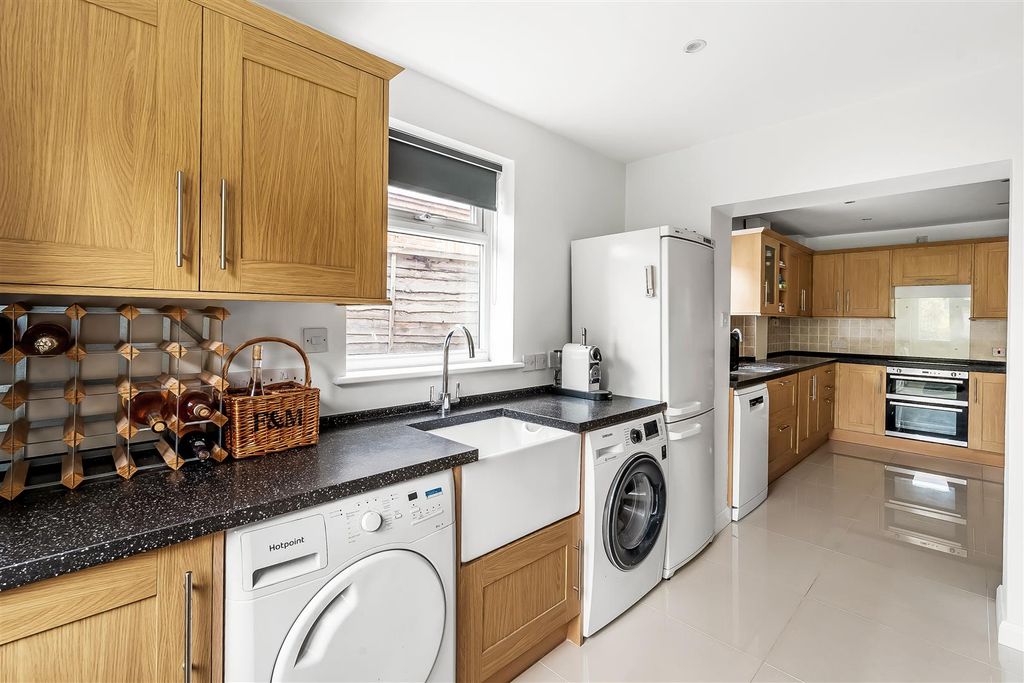 Additional image 25 of 4 bed detached house for saleAgates Lane, Ashtead KT21