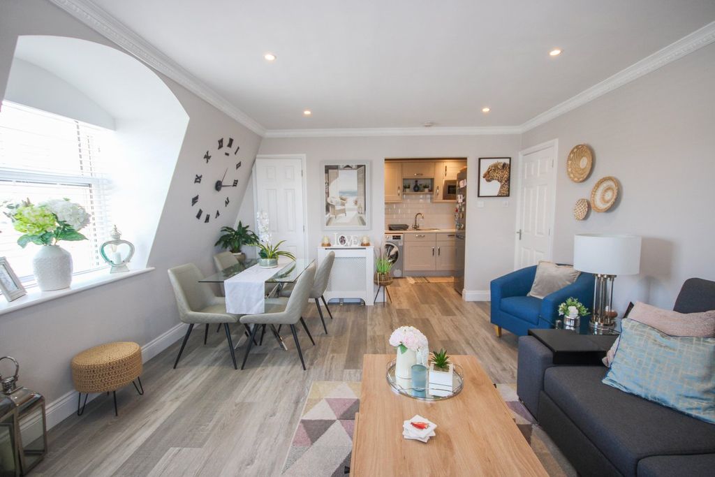 Additional image 4 of 2 bed flat for saleVictoria Street, St Helier JE2