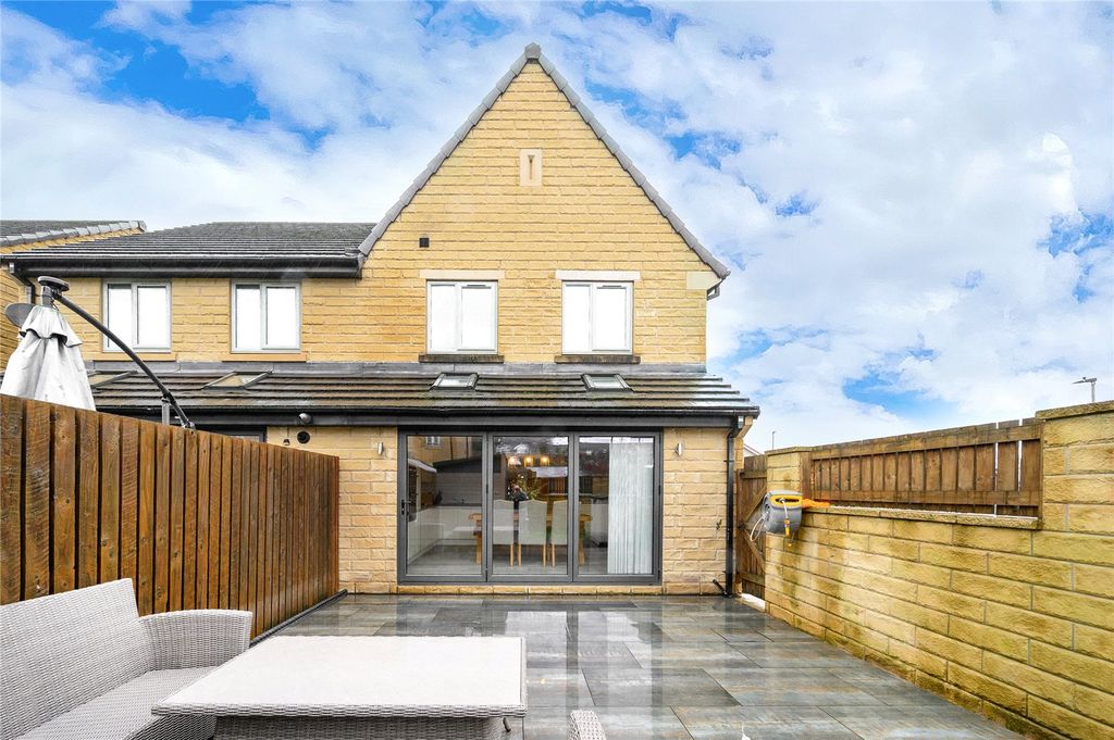Additional image 6 of 3 bed semi-detached house for saleOakwell Croft, Batley, West Yorkshire WF17