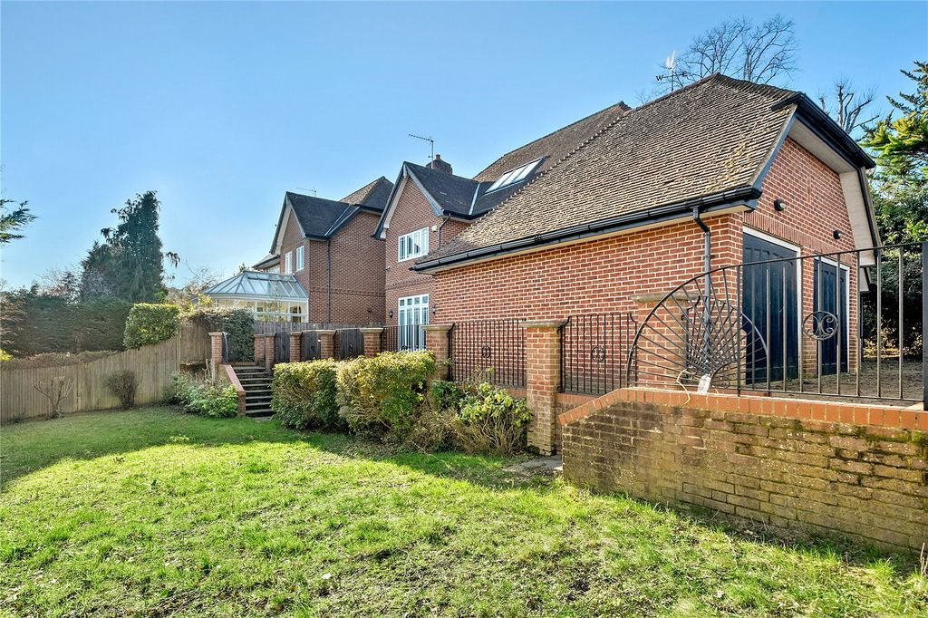 Additional image 10 of 5 bed detached house for saleQuinta Drive, Barnet EN5