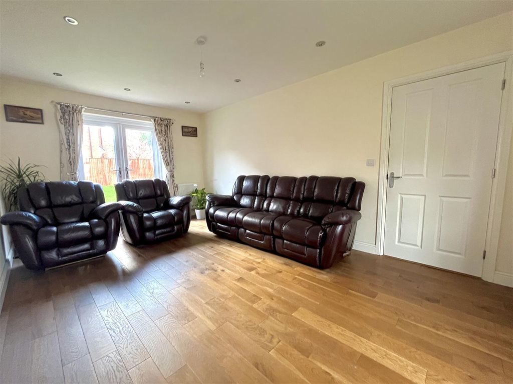Additional image 2 of 4 bed detached house for salePlantin Road, Altrincham WA14