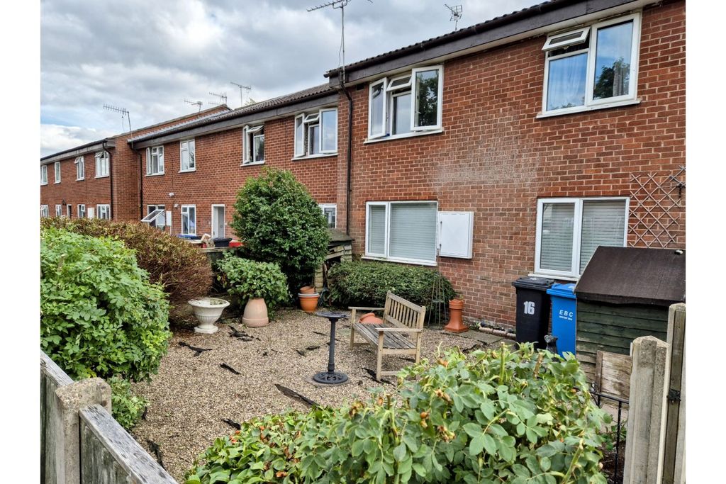 2 bed flat for saleHaddon Way, Long Eaton NG10