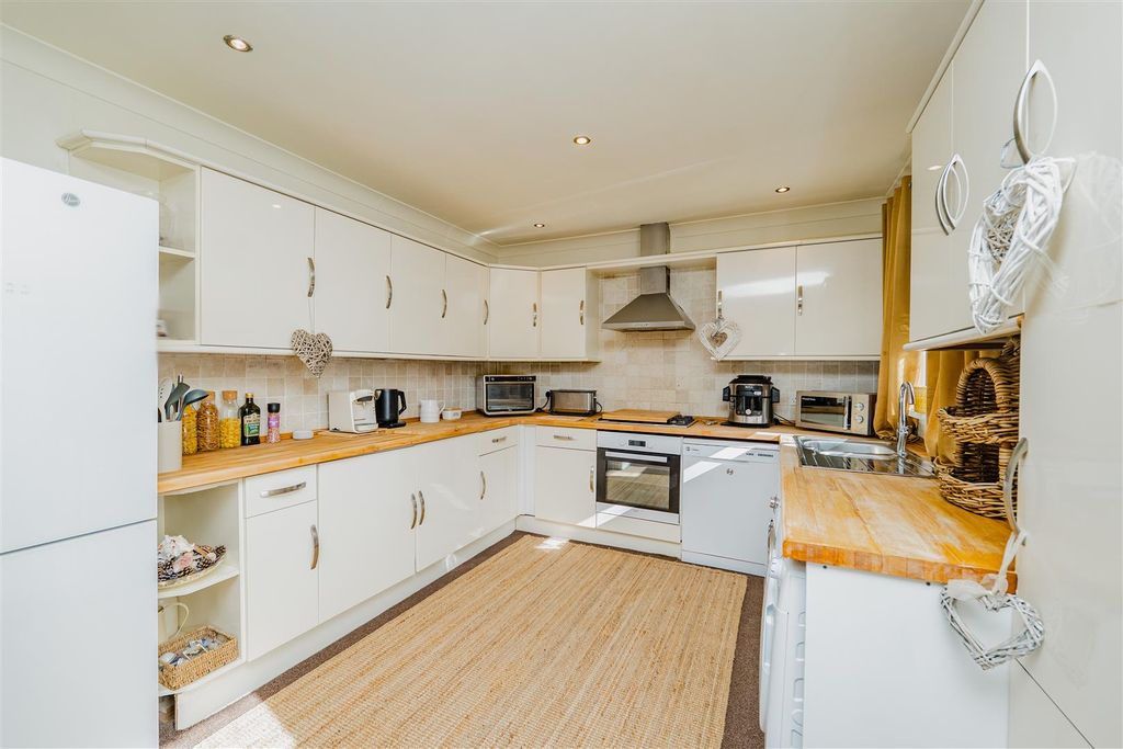 Additional image 3 of 4 bed detached bungalow for saleSt. Brannocks Close, Barry CF62