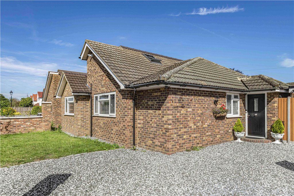 5 bed detached house for saleMeadow Way, Addlestone, Surrey KT15