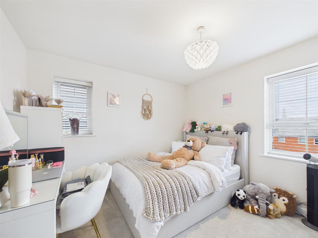 Additional image 7 of 2 bed flat for saleTeasel Street, Kingsbrook, Aylesbury HP22