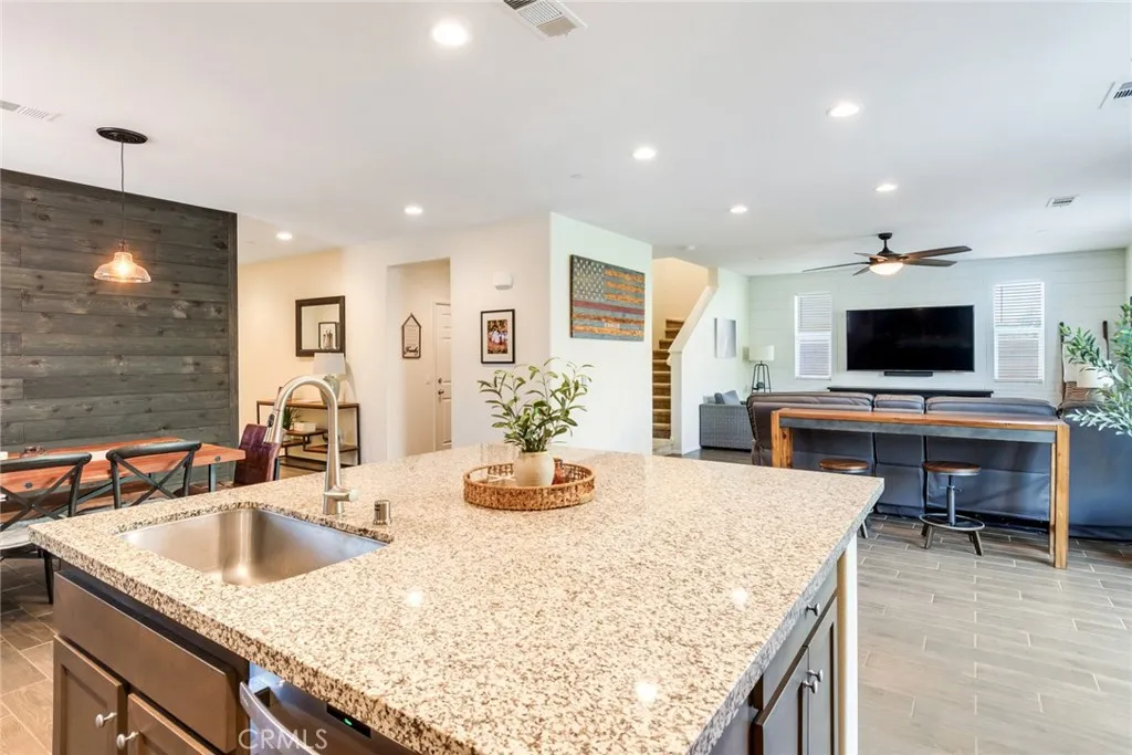 Additional image 10 of 17024 Red Tail Lane, Fontana, CA 92336