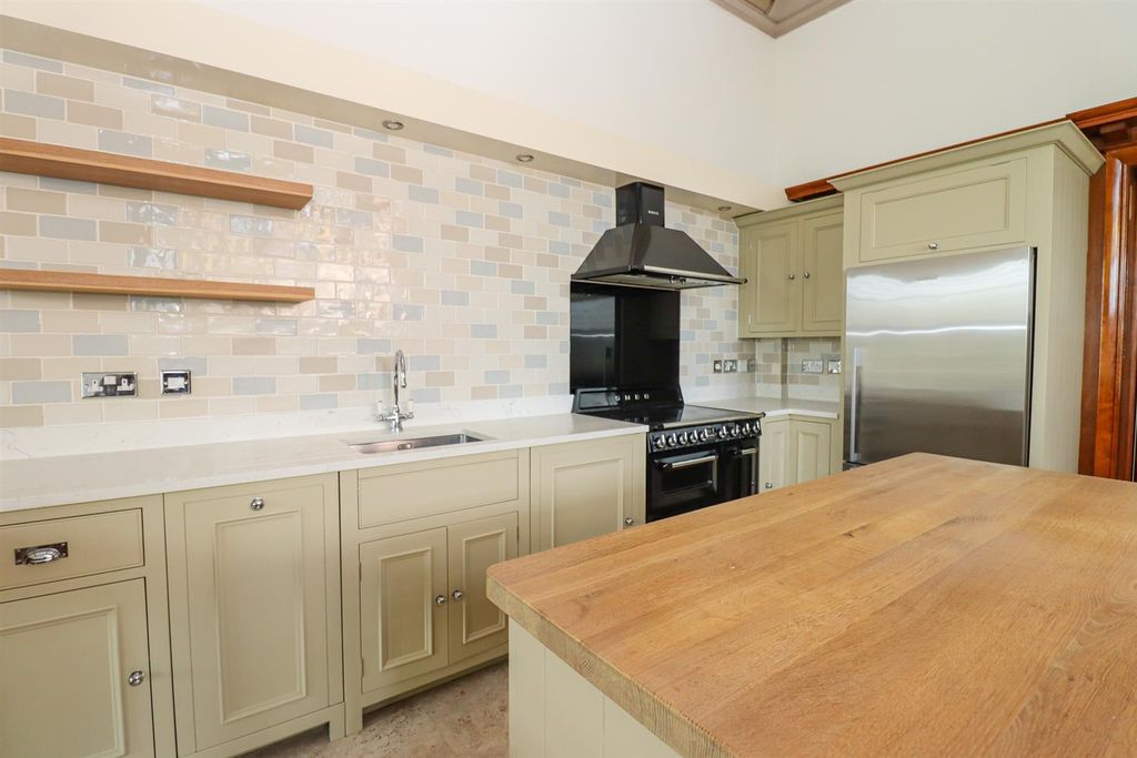 Additional image 7 of 2 bed flat for saleChapel Walk, Bexhill-On-Sea TN40