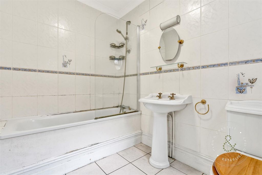 Additional image 11 of 1 bed flat for saleCathedral Road, Cardiff CF11
