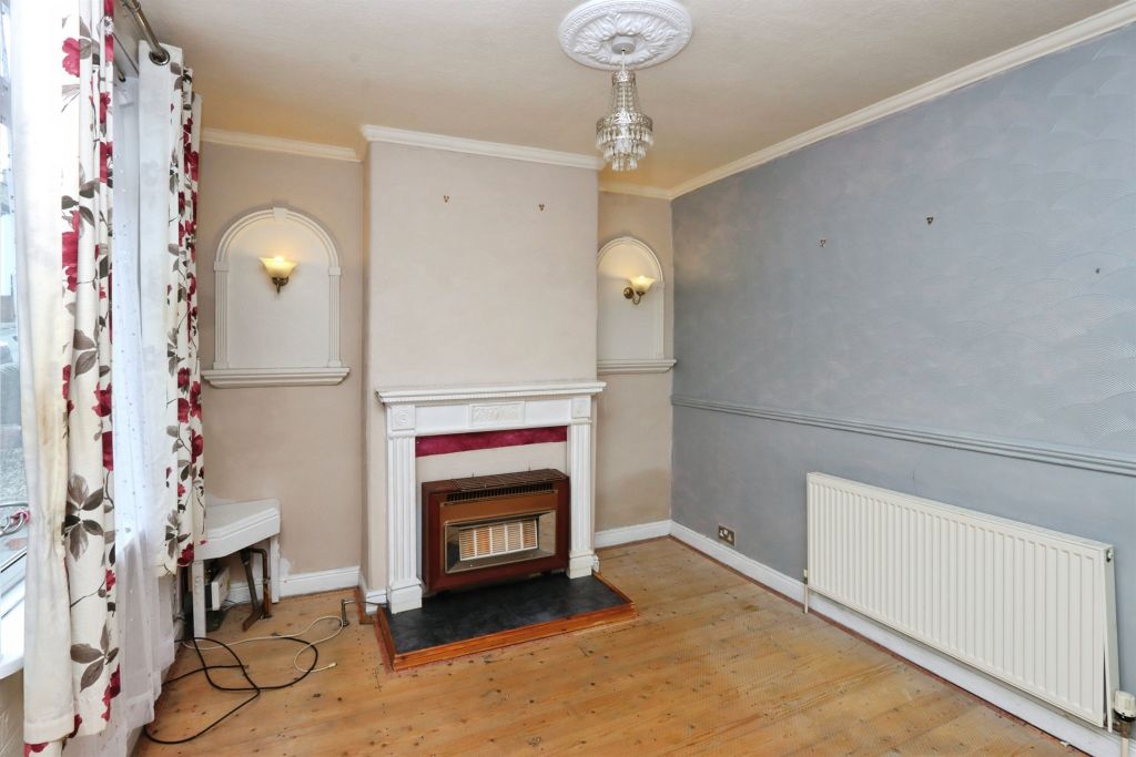 Additional image 3 of 2 bed terraced house for saleSanforth Street, Chesterfield S41