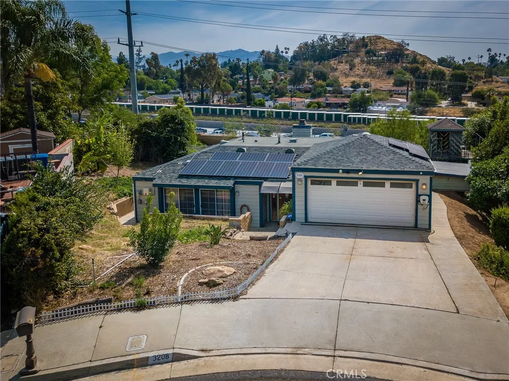 Additional image 2 of 3208 Gibraltar Dr, Riverside, CA 92506