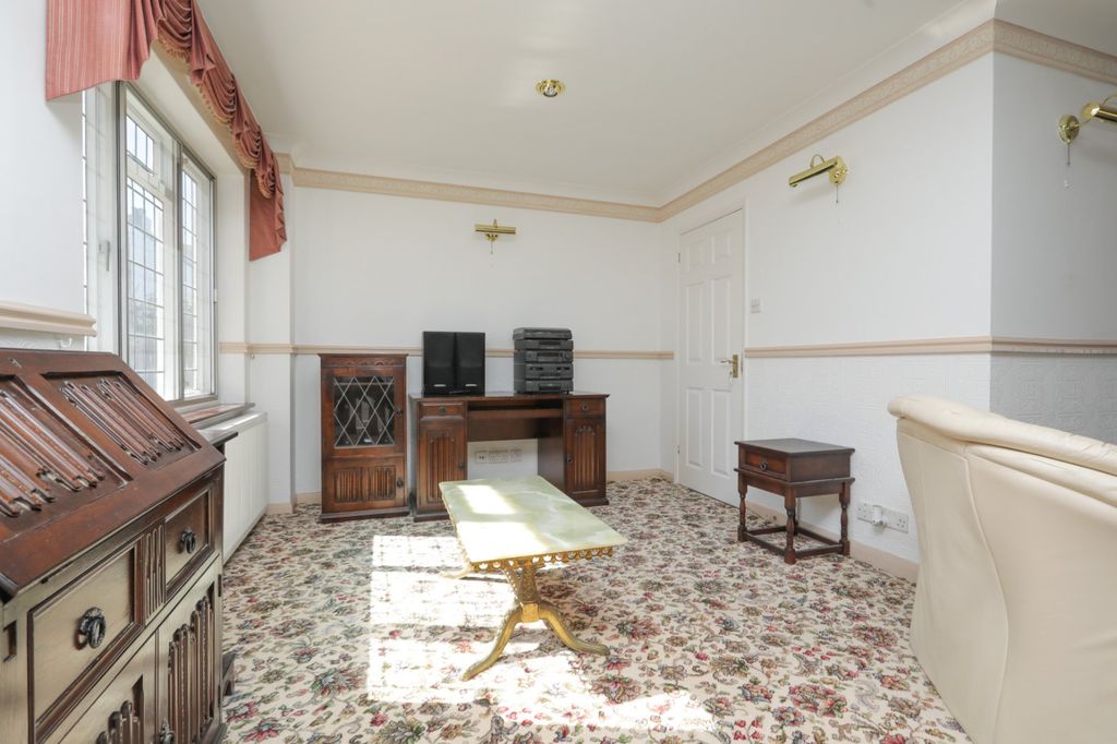 Additional image 7 of 4 bed detached house for saleThe Parade, Birchington, Kent CT7
