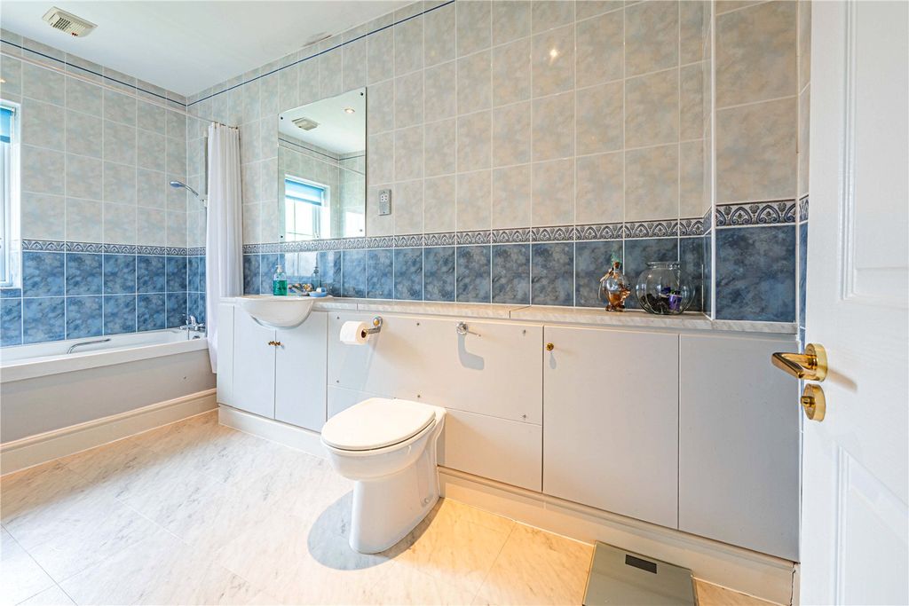 Additional image 27 of 5 bed detached house for saleShenstone Hill, Gravel Path, Berkhamsted, Hertfordshire HP4