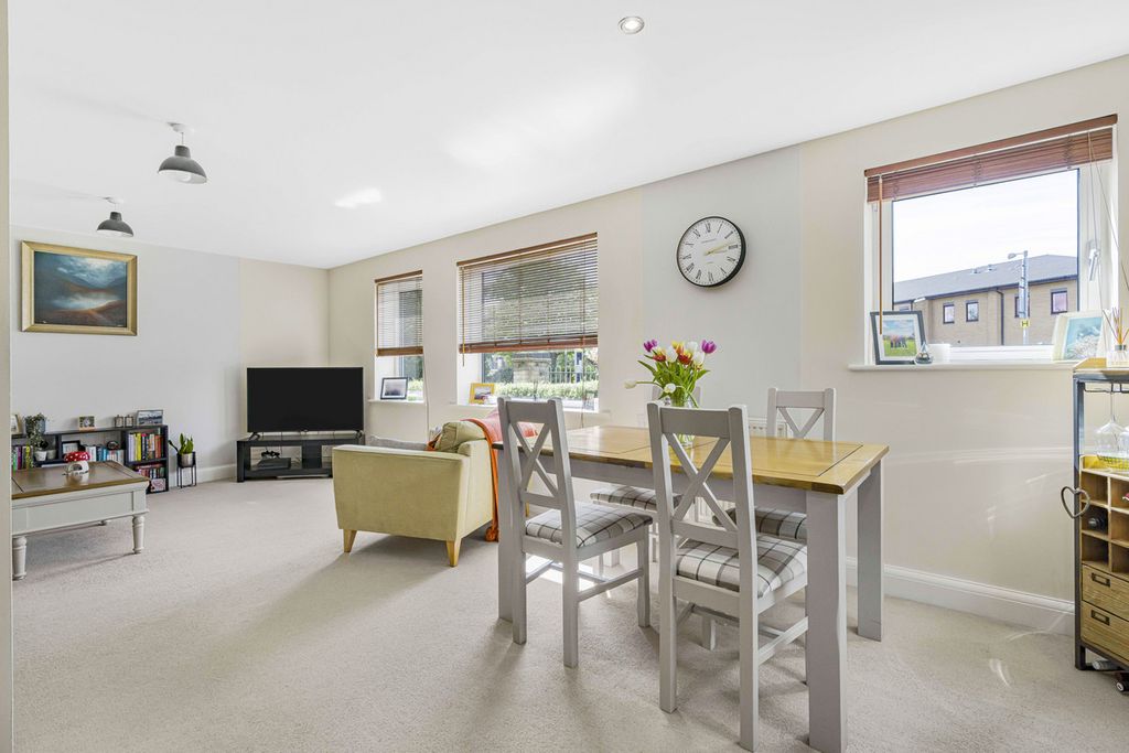 Additional image 2 of 2 bed flat for saleLondon Road, Bicester OX26