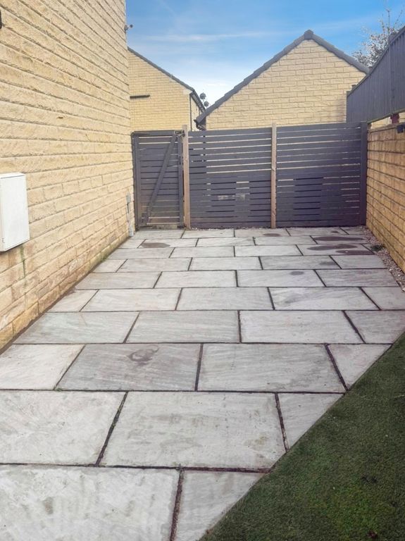 Additional image 23 of 5 bed town house for saleOakwell Croft, Batley WF17