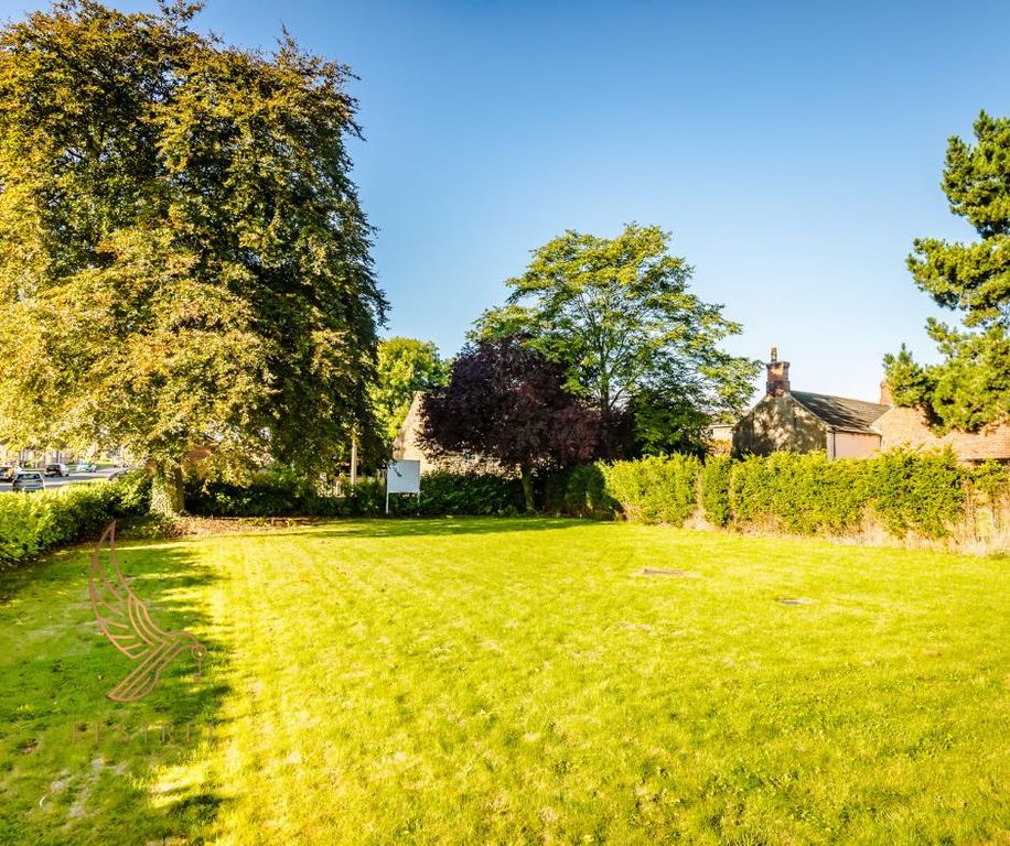 Additional image 2 of 6 bed property for saleHall Gardens, Brierley, Barnsley S72