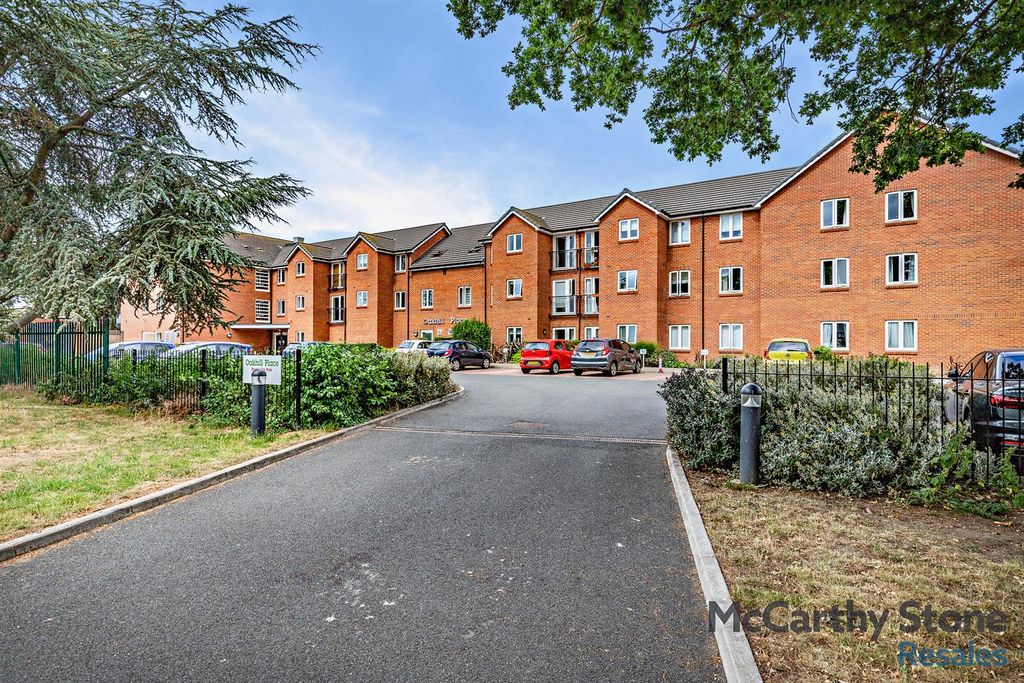 Additional image 16 of 2 bed flat for saleOakhill Place, High View, Bedford, Bedfordshire MK41