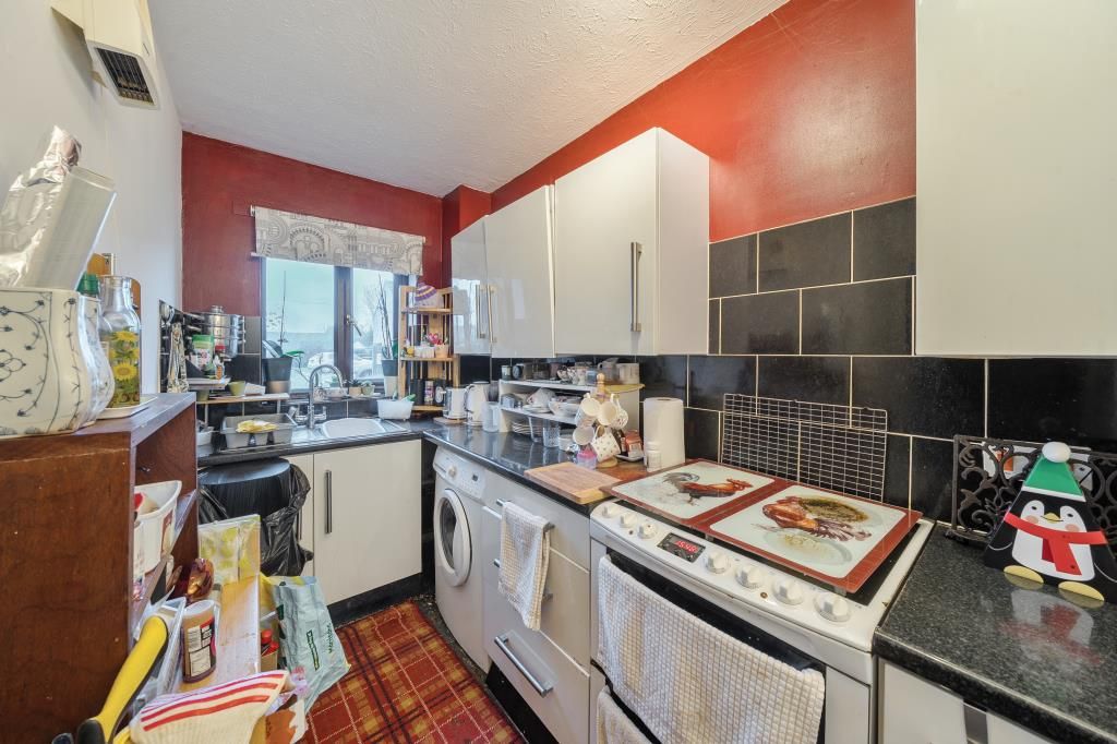 Additional image 6 of 2 bed flat for saleThe Larches, Carterton OX18