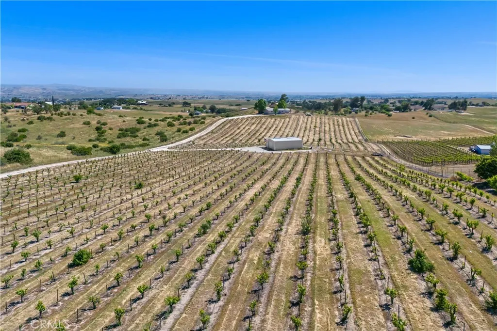 Additional image 30 of 5720 Vista Serrano Way, Paso Robles, CA 93446