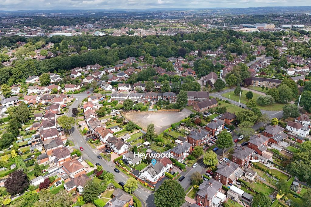 Additional image 57 of 6 bed semi-detached house for saleKingsway West, Westlands, Newcastle Under Lyme ST5