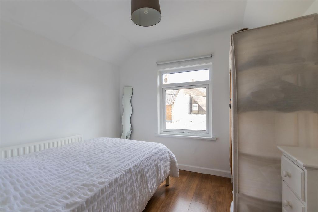 Additional image 11 of 4 bed property for saleLower Cathedral Road, Riverside, Cardiff CF11