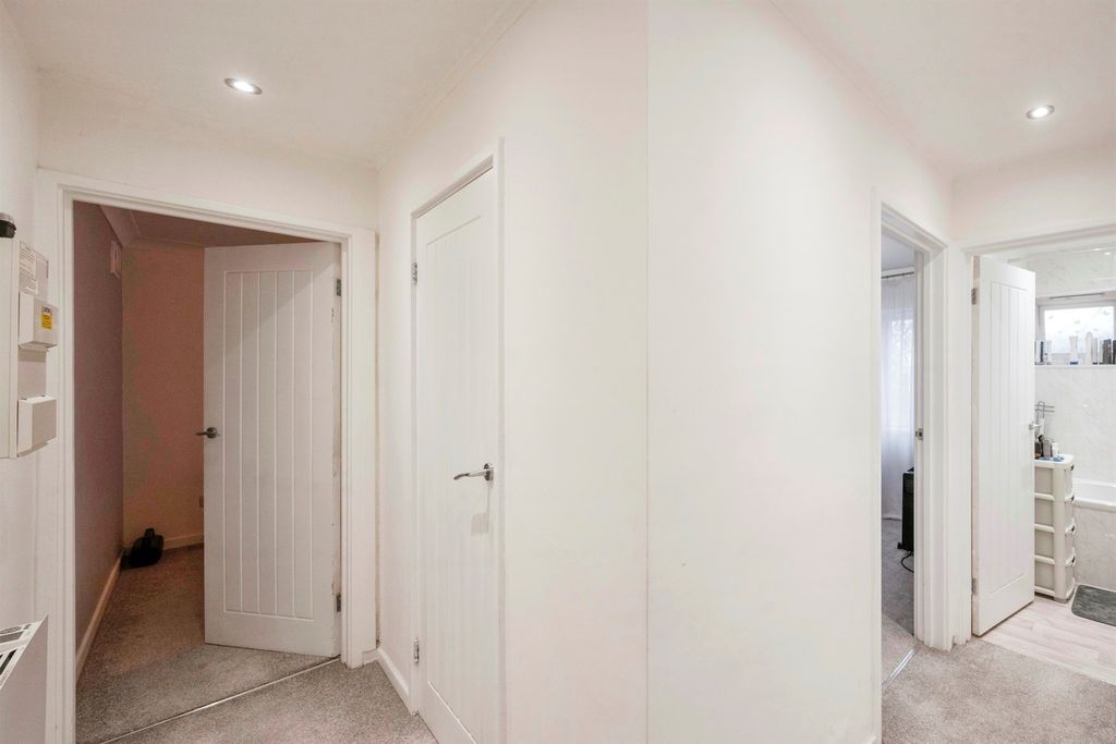 Additional image 6 of 2 bed flat for saleQueen Street, Balby, Doncaster DN4