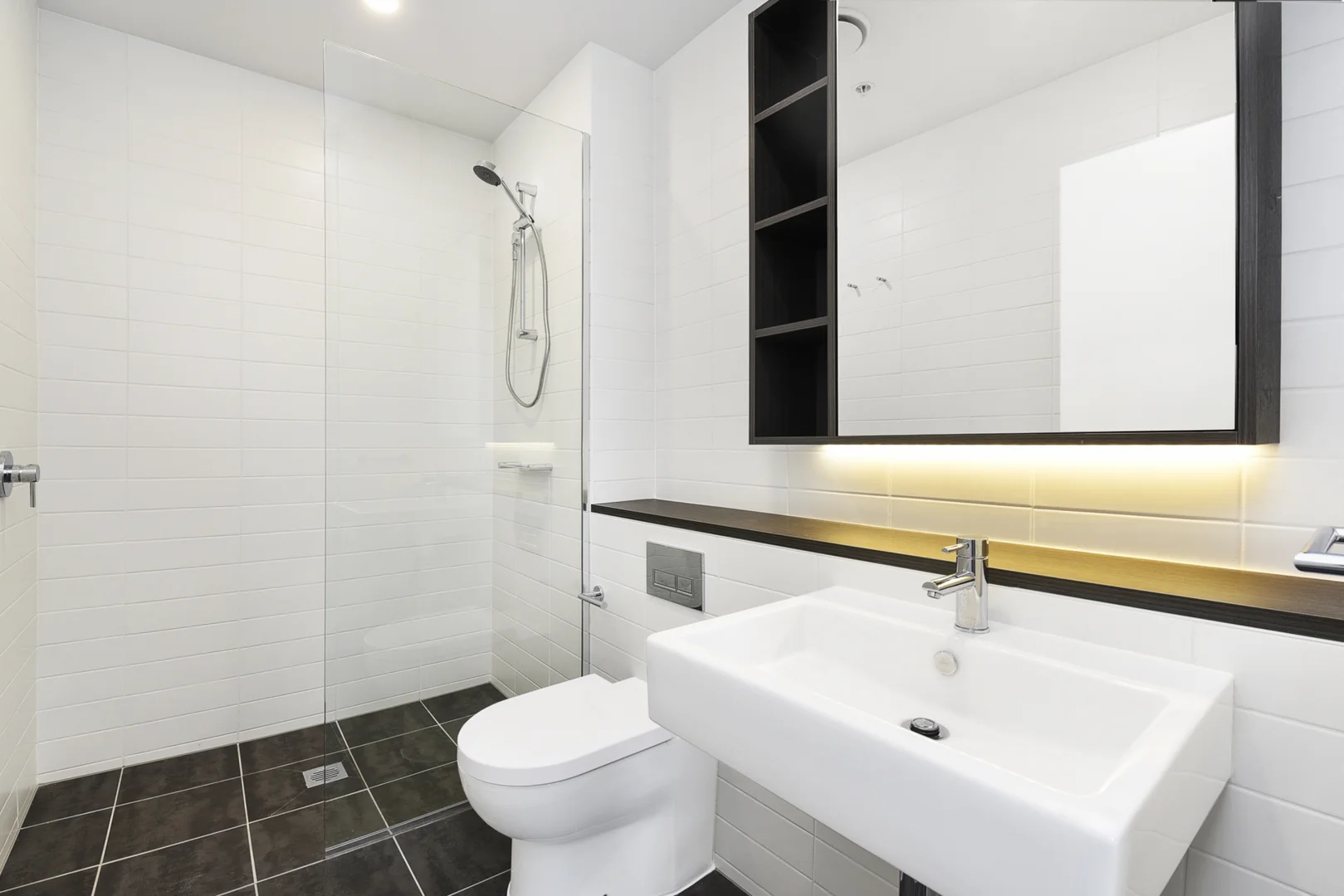 106/10 Aviators Way, Penrith NSW 2750 photo 4