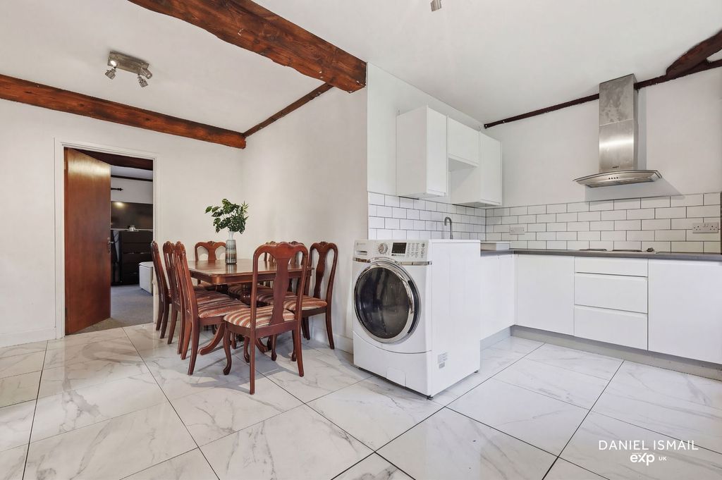 Additional image 17 of 8 bed detached house for saleWelbeck Drive, Langdon Hills, Basildon SS16