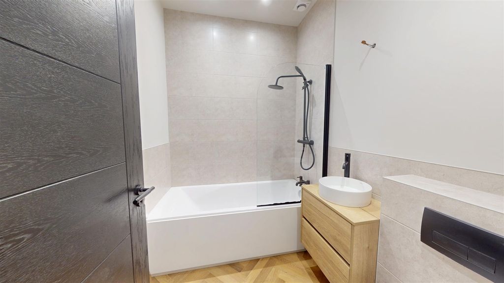 2 bed flat for saleApartment Four, Elysium, The Old Harbour CF62 photo 4