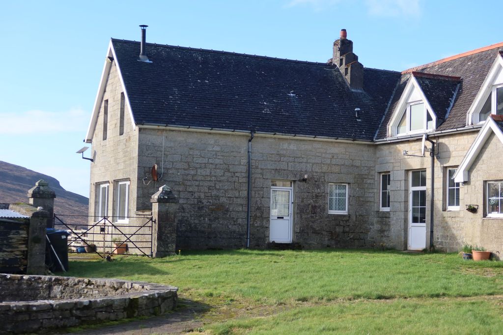 2 bed maisonette for saleKirkibost Steading, Broadford, Isle Of Skye IV49